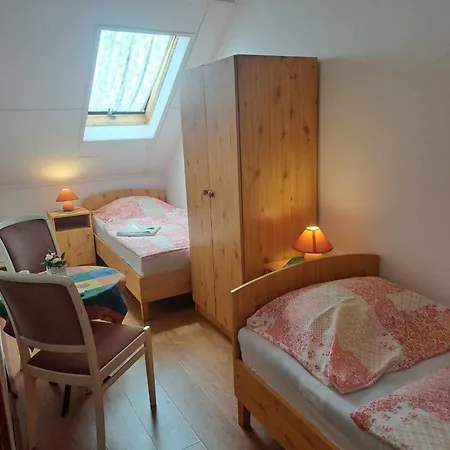 Bed & Breakfast Kalman Imre Panzio Siófok