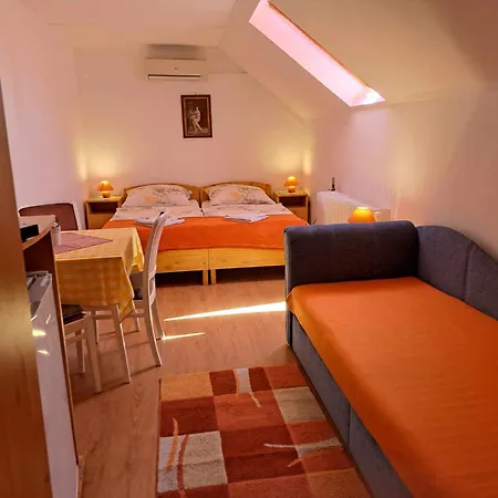 Kalman Imre Panzio 3* Siófok