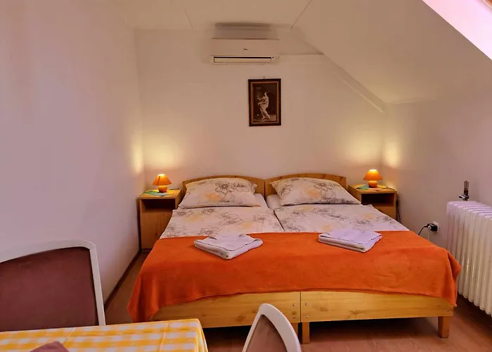 Kalman Imre Panzio B&B Siófok