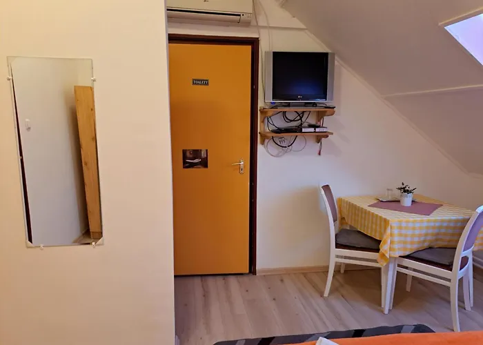 B&B Kalman Imre Panzio Siófok